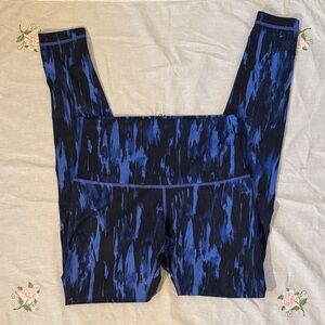 Lululemon Blue and Black Leggings
